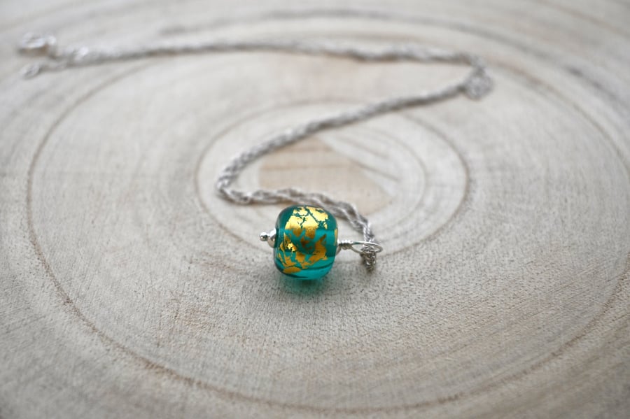 green and gold leaf glass pendant necklace