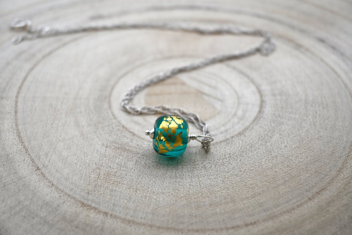 green and gold leaf glass pendant necklace