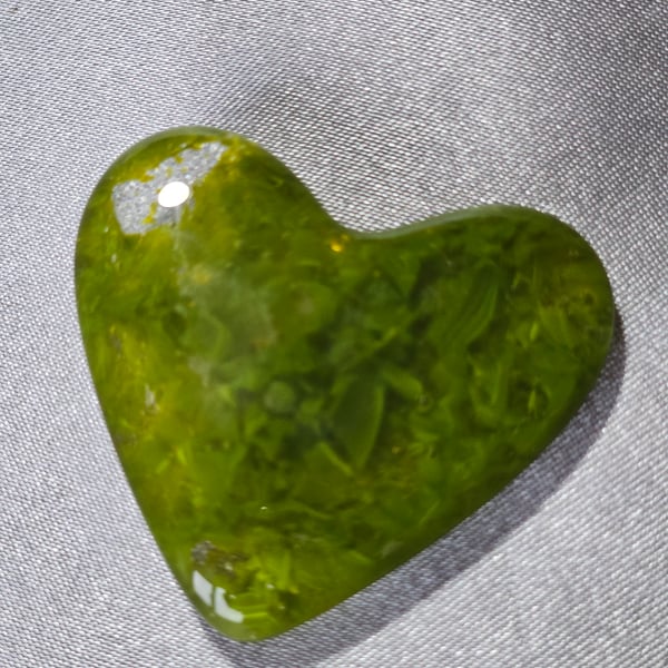 Fused Glass Pocket Heart - green