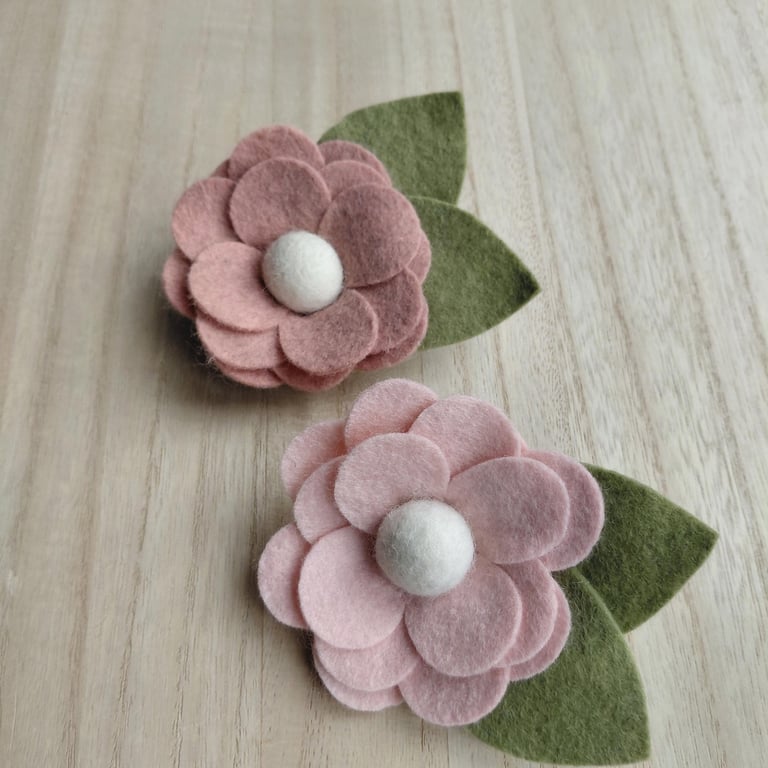 Rambling rose brooch, felt flower brooch, ready to buy