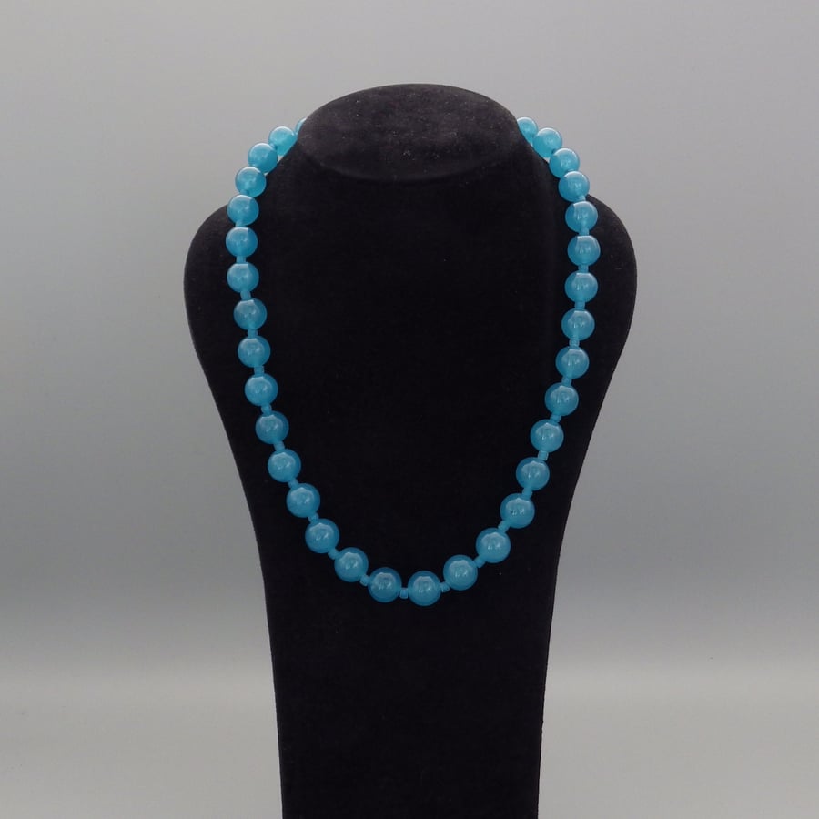 Classic dyed blue jace necklace with toggle clasp