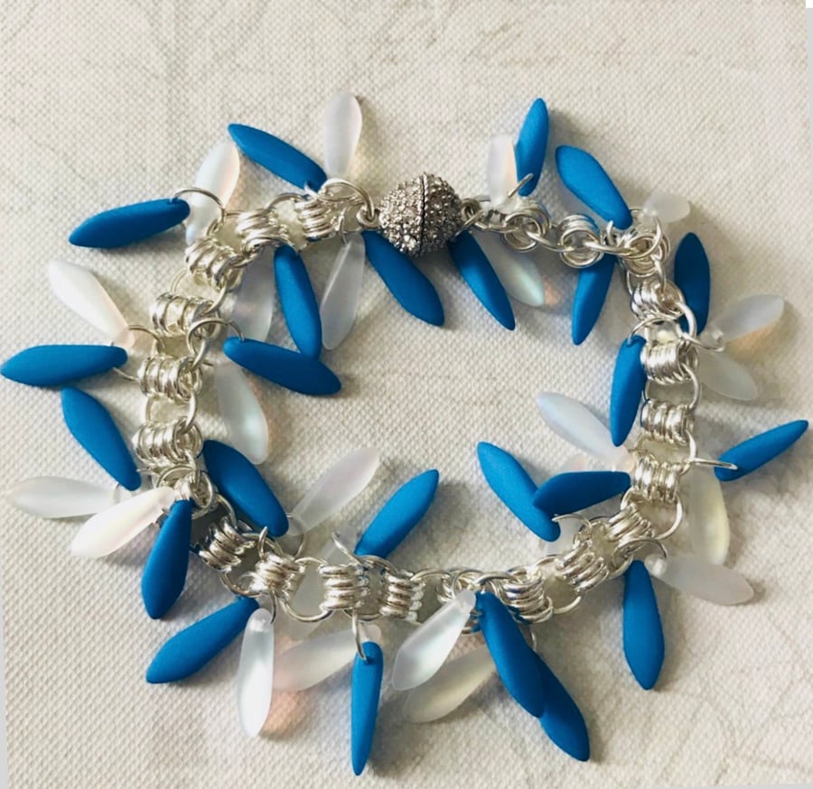 Vibrant blue & frosted  Czech glass bracelet