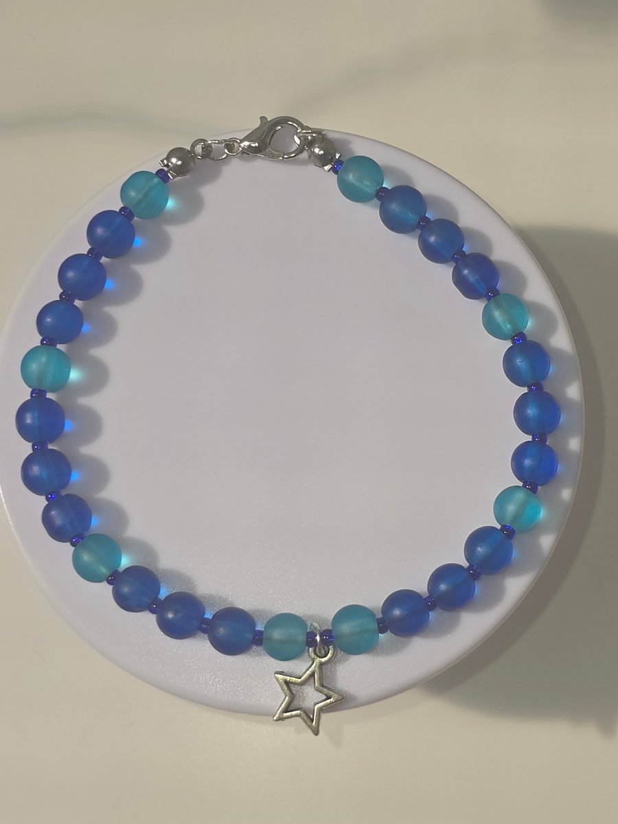 Light and dark blue star bracelet