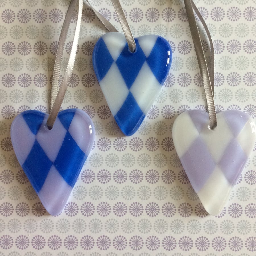 Set of three mini harlequin hearts (0392)