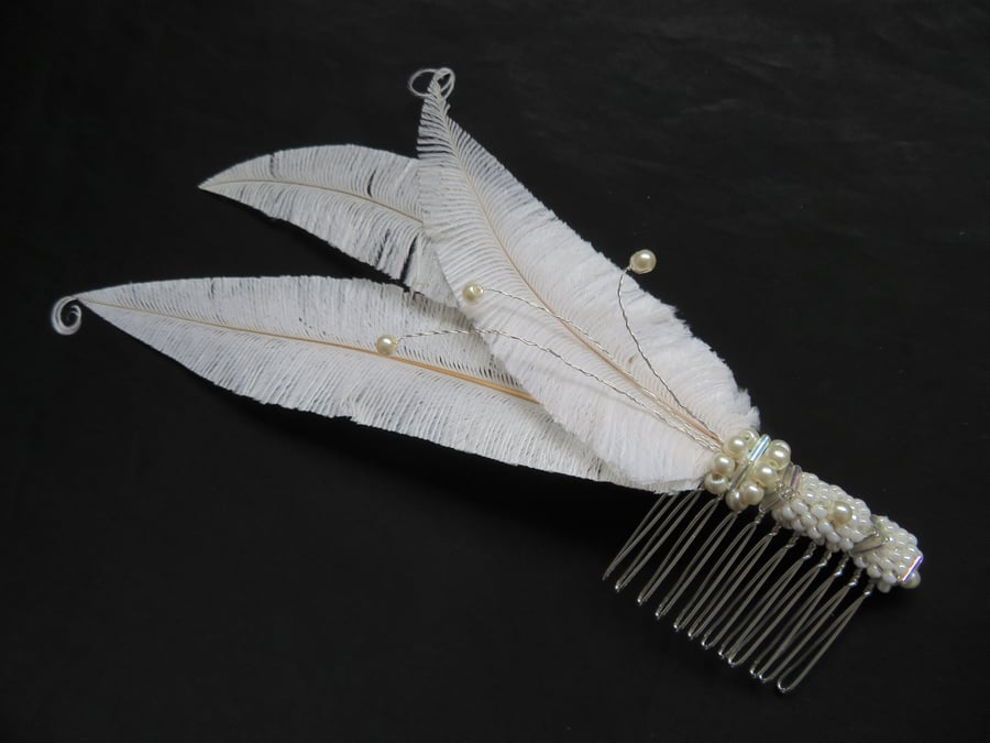 Ivory Ostrich Feather & Pearl Beaded Regency Vintage Bridal Hair Comb 