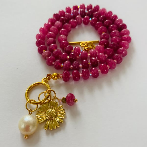 Fushcia dyed agate rondelle  necklace 