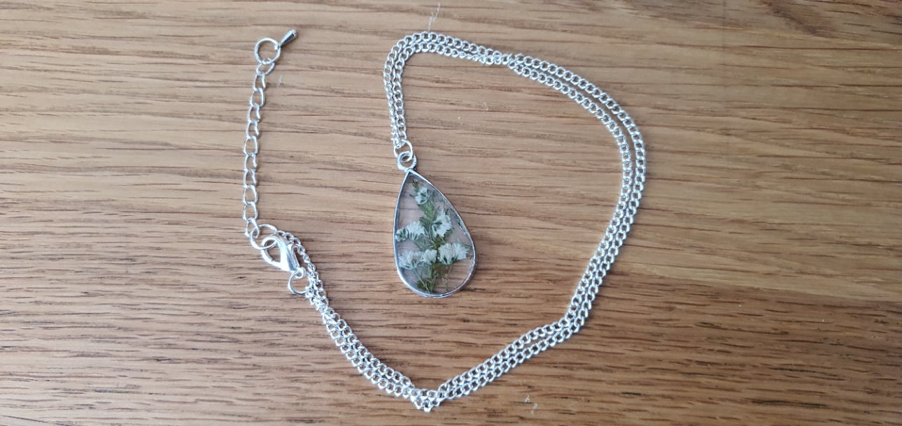 Pretty Real Dried Flower Pendant