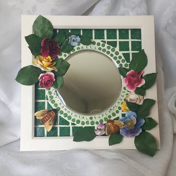 3D MOSAIC ROSE GARDEN WITH BEES ENVIRONMENTAL SUPERHEROES