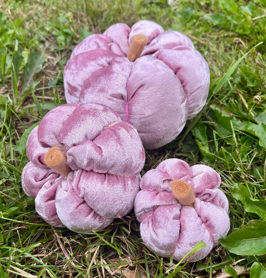 Set of 3 fabric forever pumpkins 