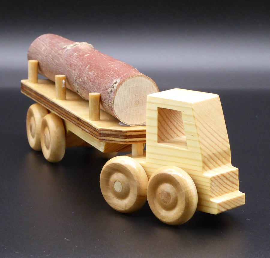 Wooden Lorry with Artic Flatbed Trailer and Tree Trunk