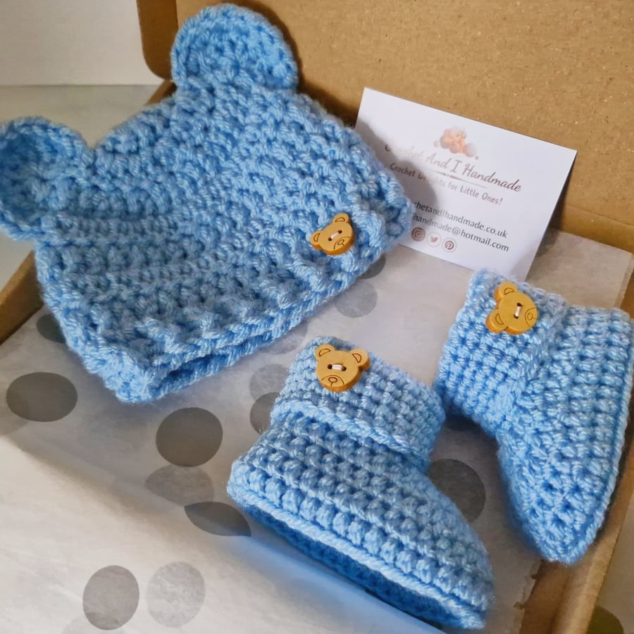 Crochet Teddy Baby Hat and Booties Set – Newborn to 6 Months 