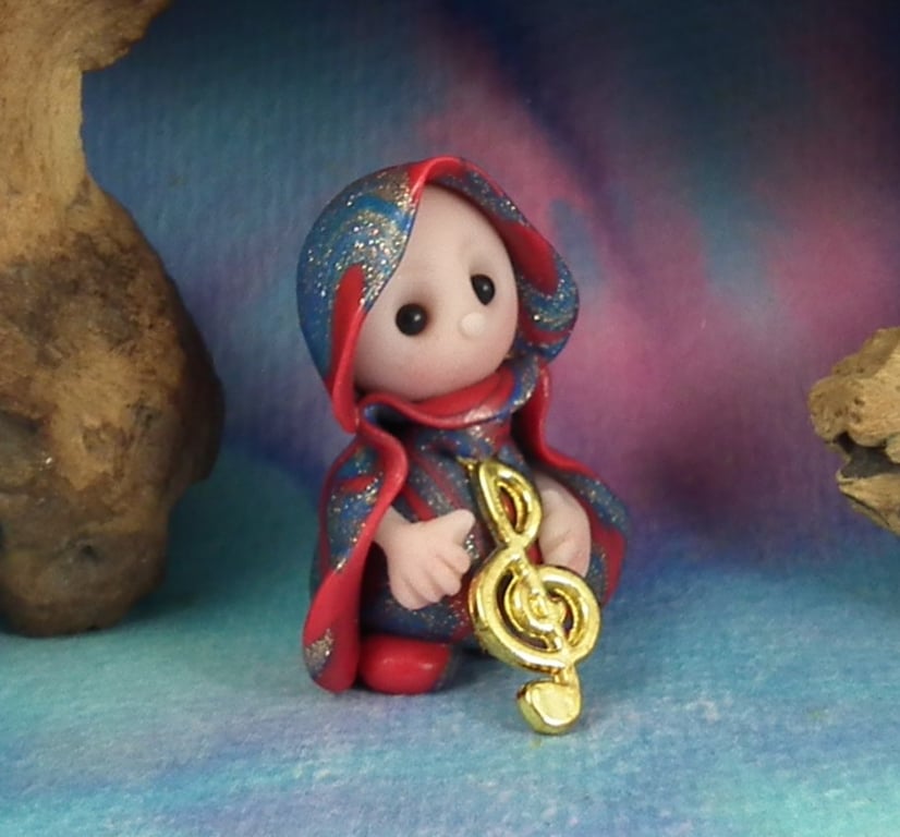 Tiny Musical Gnome 'Min' with treble clef 1.5" OOAK Sculpt