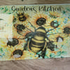 Personalised bee chopping board 