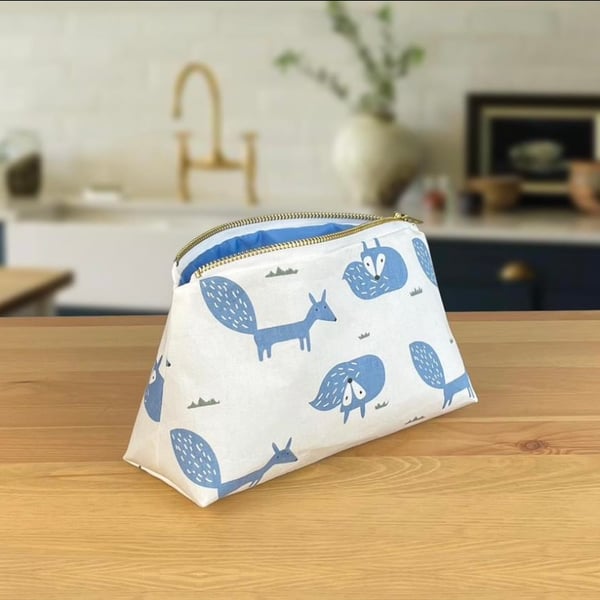 SALE -Cute design BAG Pouch for Crafts, Cosmetics, Medicines, Purse, Pencil Case