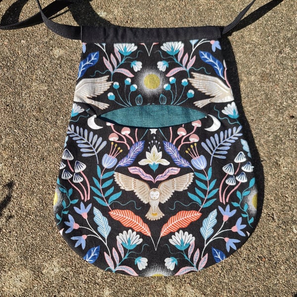 Tie-On Pocket - Small Owl