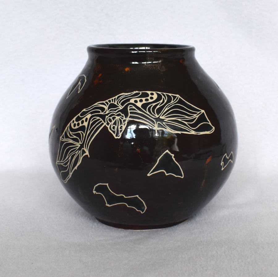 19-172 Handmade Ceramic Stoneware Bat Moon Bowl