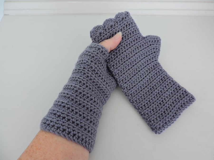  Crochet Fingerless Mitts  Dark Grey Adults