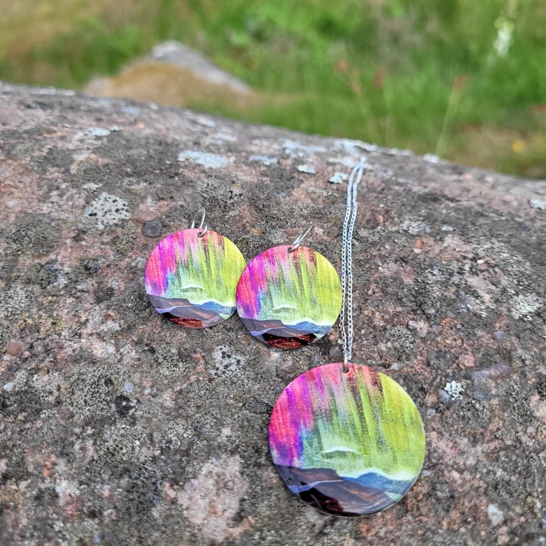 Follow the Light Aluminium Pendant