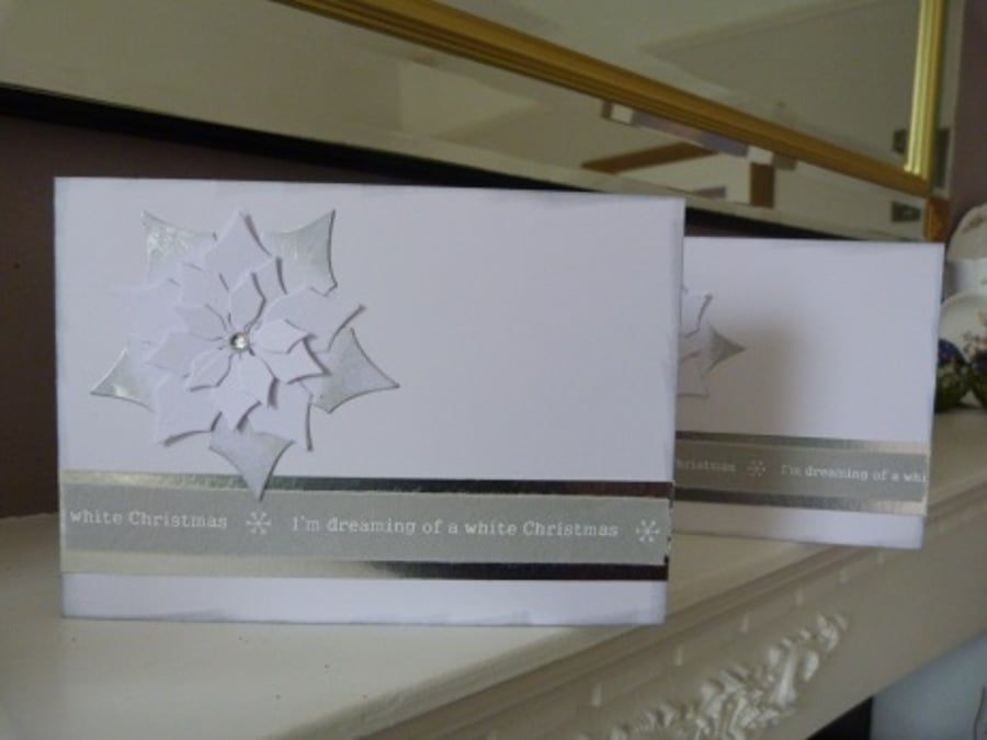 Pack of 4 White Poinsettia Christmas Cards