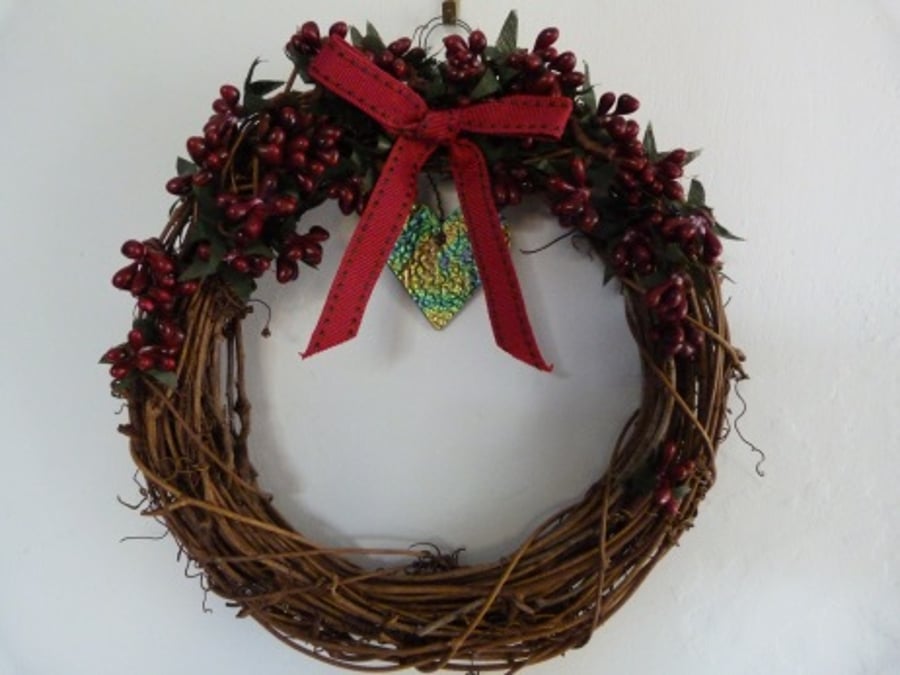 Willow Red Berry Christmas Wreath