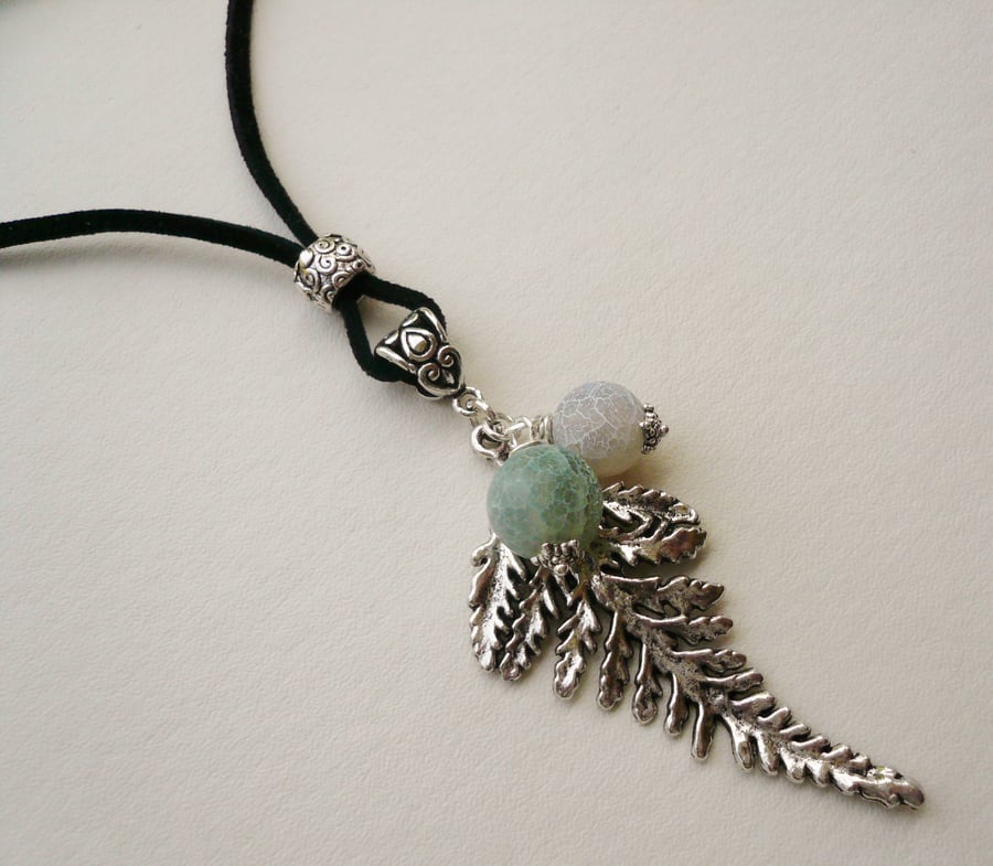 Pale Green Frosted Agate Tibetan Silver Fern Leaf Pendant Necklace   KCJ742