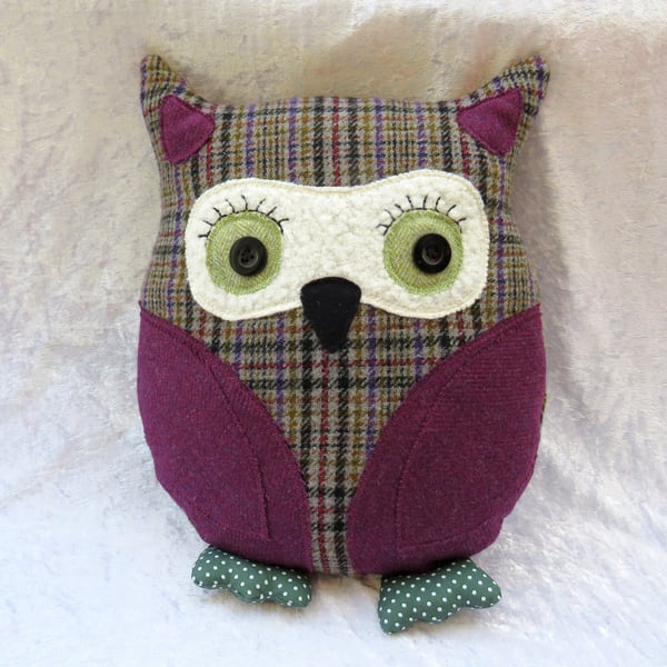Owl cushion, owl pillow, made from tweed, 35cm tall