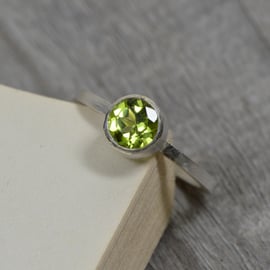 peridot ring in sterling silver, peridot stacking ring, peridot solitaire