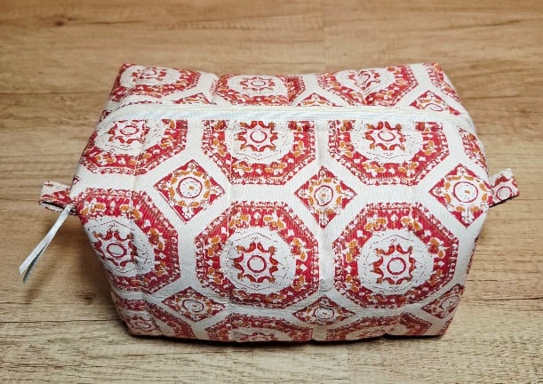 Red and cream boxed make-up bag 