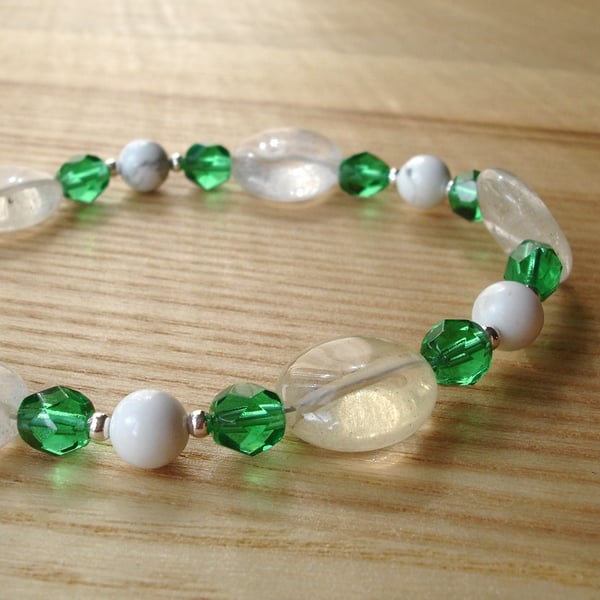 Green Facetted Glass Bead Bracelet