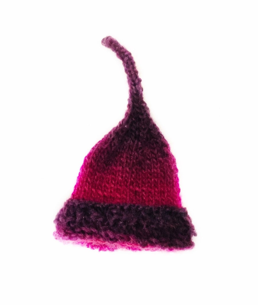 Purple shaded  wooly hat
