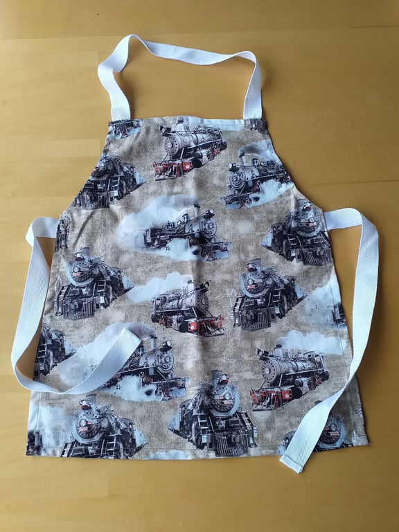 Train, Apron, age 2-6 approximately