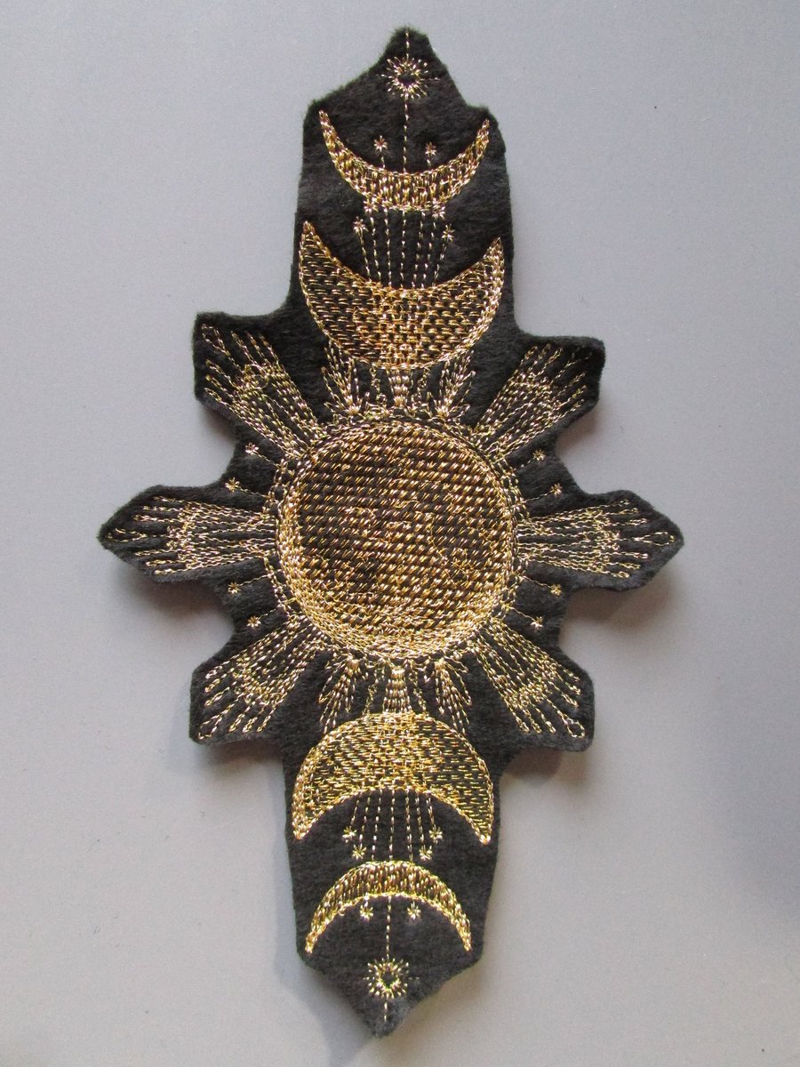 Embroidered Vintage Celestial Moon Applique Patch
