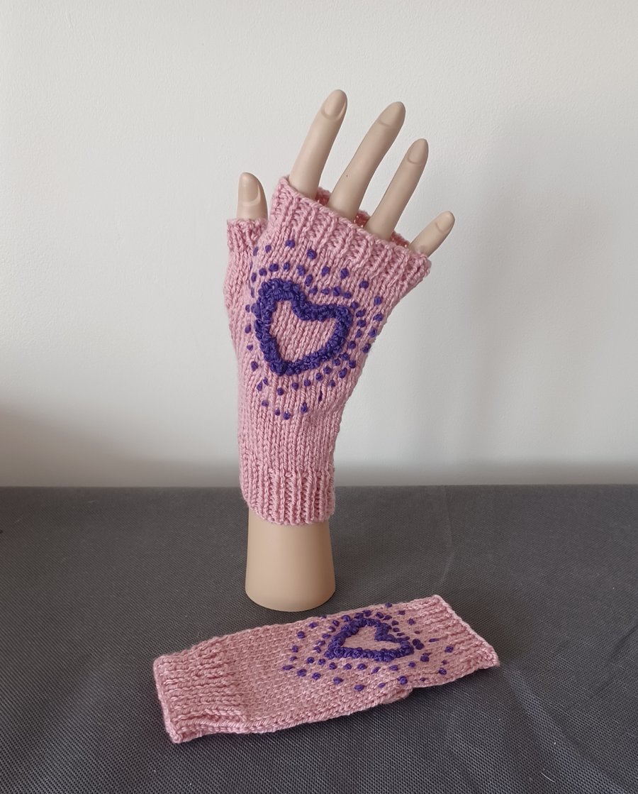 Pink Fingerless Gloves With Embroidered Hearts And Dots Small to medium (R929)