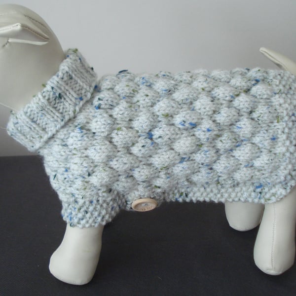 Small Dog Coat In Island Tweed Aran With Bubble Pattern (J9)