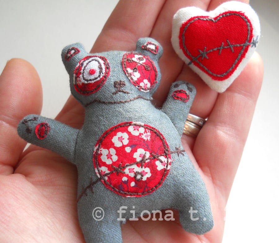 valentine's zombie panda - red
