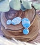 Geometric marbled blue and silver polymer clay earrings - Image 2