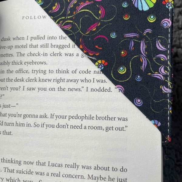 Handmade fabric corner bookmark 