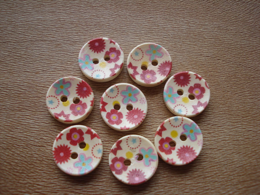 8 Round Buttons - Flower Buttons, Wooden Buttons, Novelty Buttons