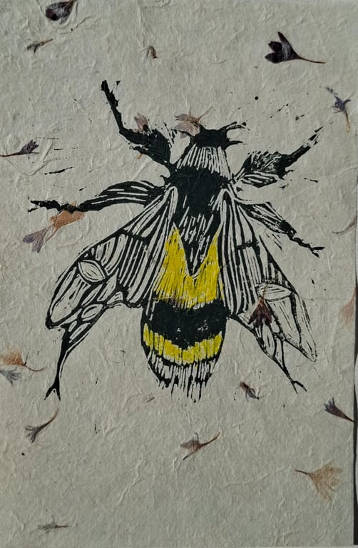 "Bright bee" linoprint A5 with acrylic.