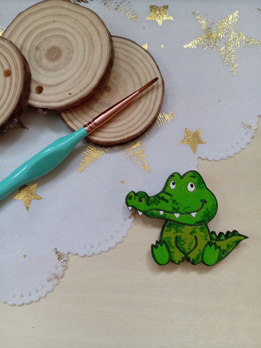 Wooden crocodile shaped fridge magnet 