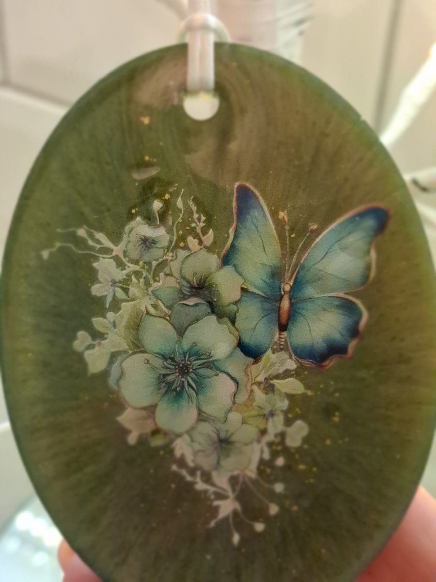 Christmas tree resin ornament Oval green Butterfly and Flowers decoration 