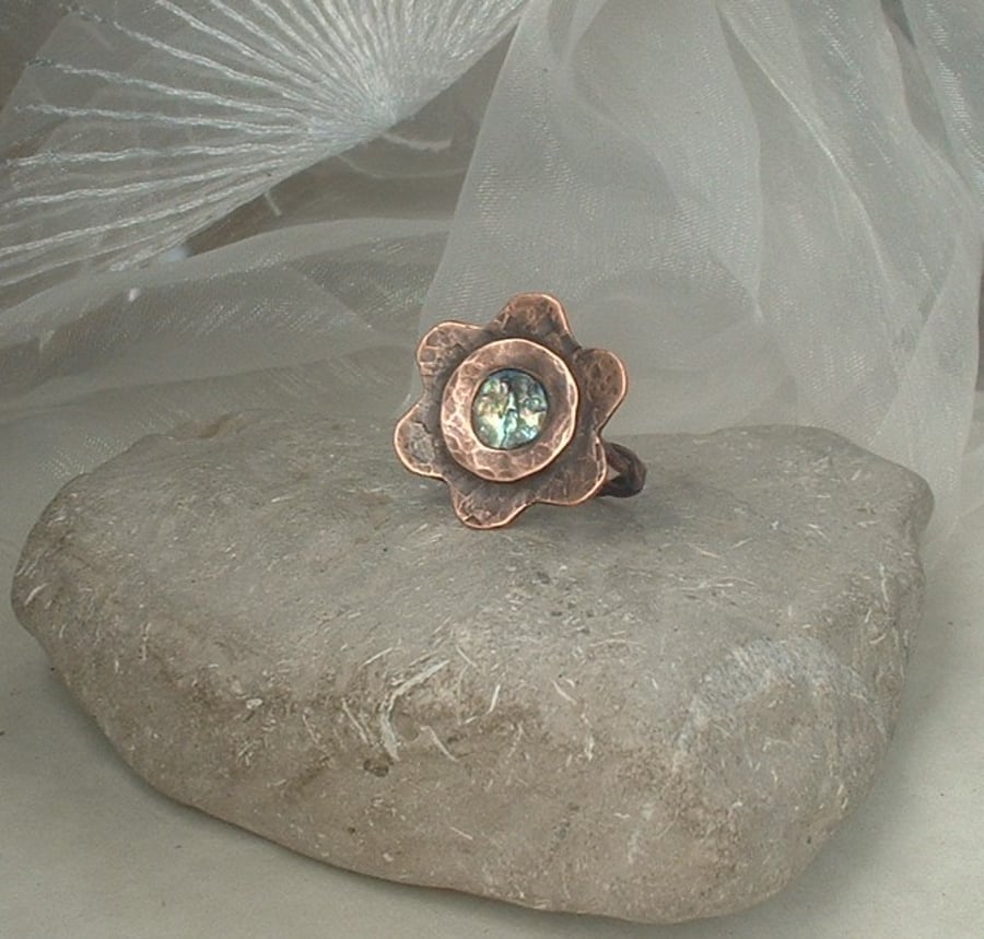 Rustic Copper Flower Finger Thumb Ring with Mother of Pearl Shell