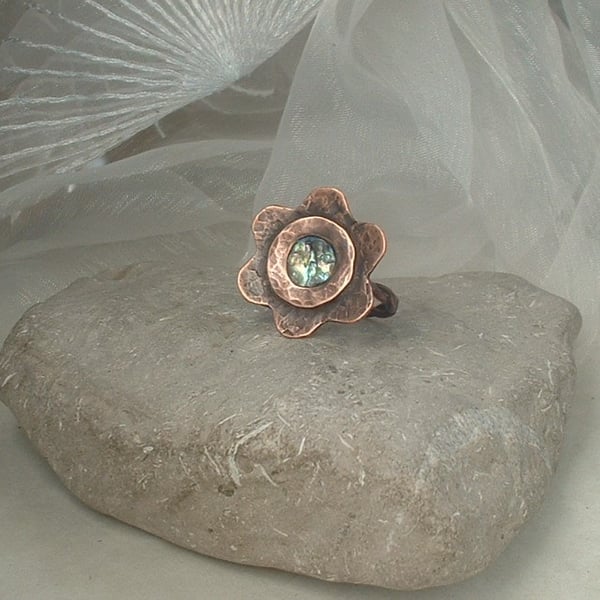 Rustic Copper Flower Finger Thumb Ring with Mother of Pearl Shell