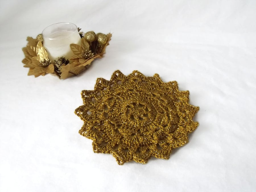 gold sparkly crocheted christmas doily, crochet candle mat table decoration