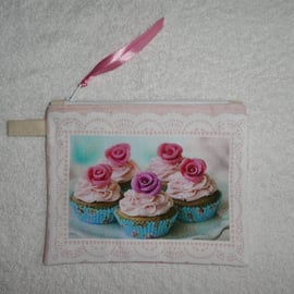 Cup Cake Print Zipped Purse. Fully Lined with Zip Pull. Rose Cup Cakes