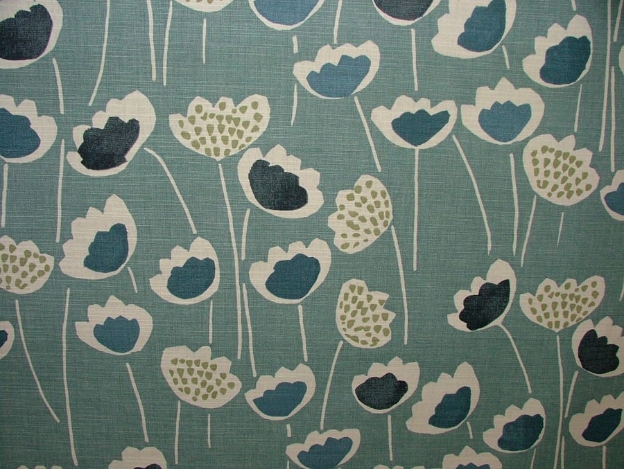 135cm Round Scandi Flower Indigo Tablecloth. Cotton