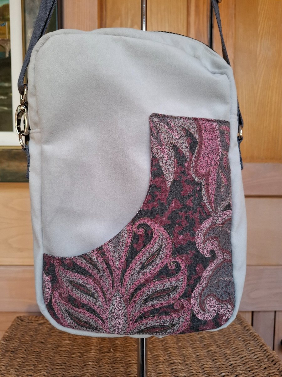 Grey velvet boxy bag