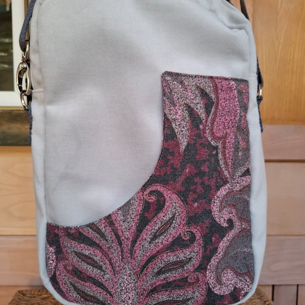 Grey velvet boxy bag