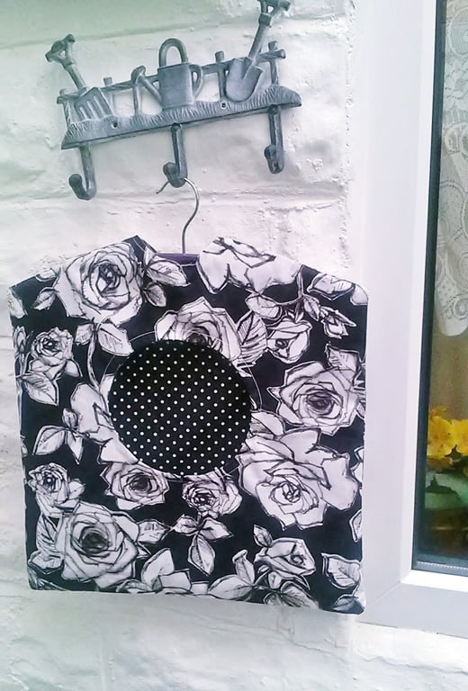 Black Roses Peg Bag, Lined Laundry Cotton Peg Bag includes a Wood Hanger