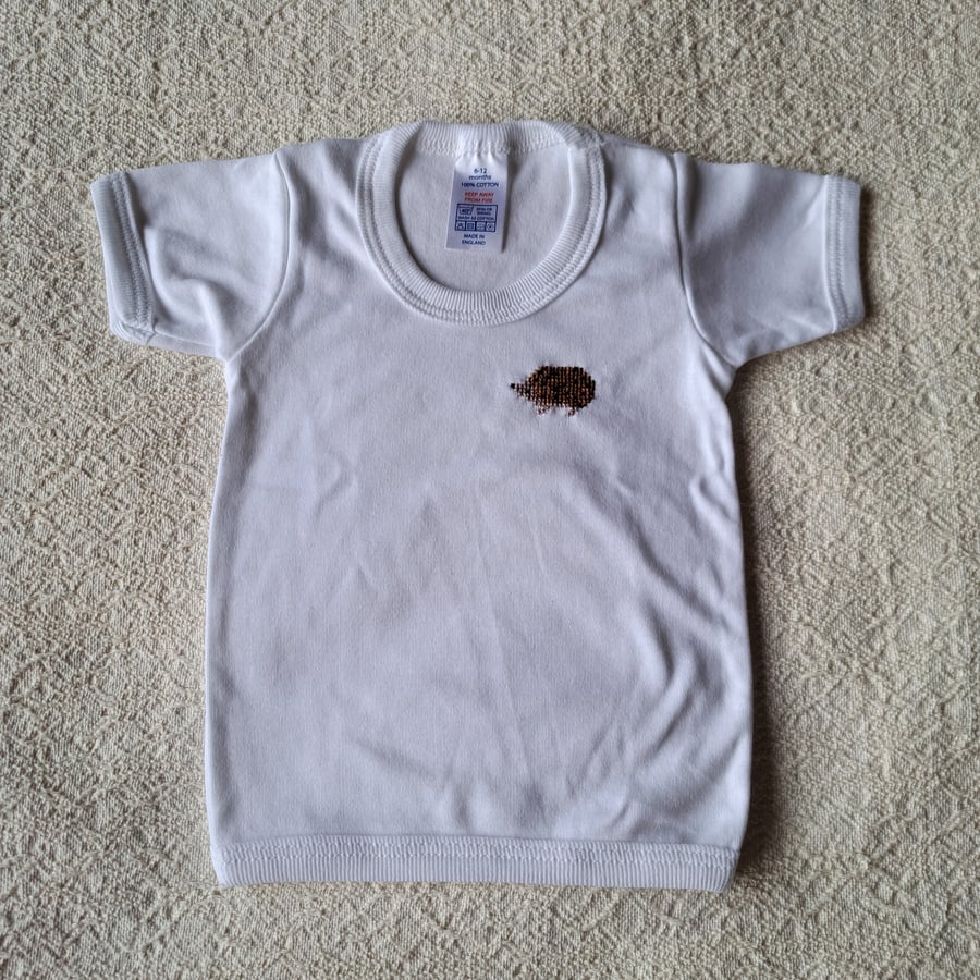 Hedgehog, T-shirt, age 6-12 months, hand embroidered